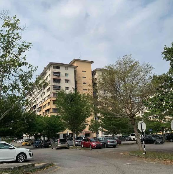 Apartment in Selangor - Unit No. L7-05-19, Block L7, Pangsapuri Teratai, Jalan Penggawa Seksyen 2, Bandar Mahkota Cheras, 43200 Cheras, Selangor
