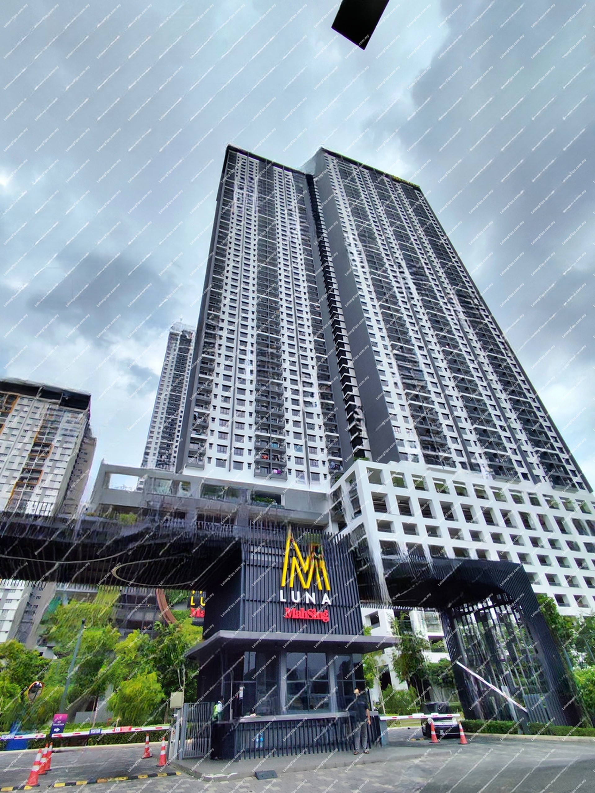 Service Apartment in Kuala Lumpur - Unit No. A-39-02, Residensi M Luna, No. 888, Jalan Lingkaran Tengah 2 (MRR2), 52100 Kepong, Kuala Lumpur