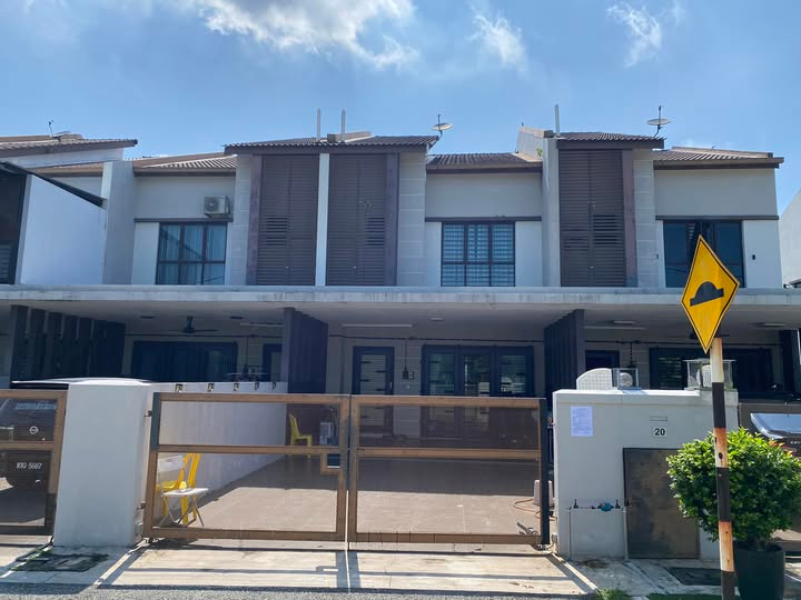 2 Storey Terrace House in Pahang - No. 20, Lorong S.S.J 3, Perumahan Sungai Soi Jaya 2, 26060 Kuantan, Pahang