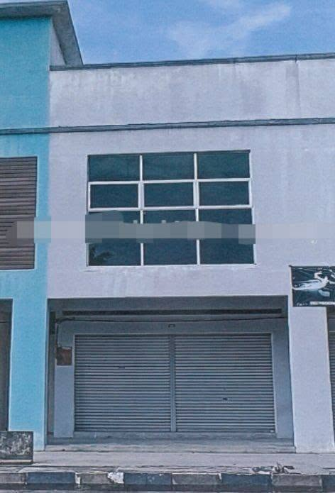 2 Storey Shop Office in Perak - No. 40, Jalan Sungai Wangi, Medan Sungai Wangi, 32000 Sitiawan, Perak