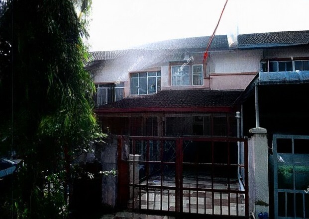 Town House in Selangor - Unit No. 14A, Jalan BP 25, Taman Bayu Permai, 48000 Rawang, Selangor
