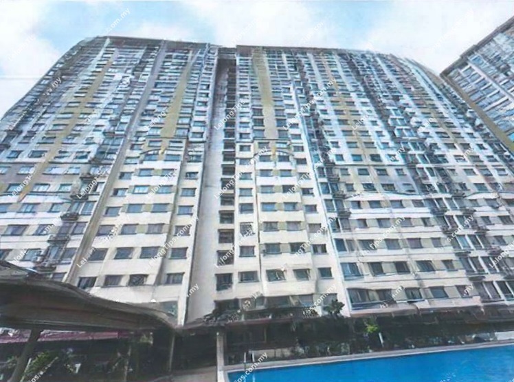 Apartment in Selangor - Unit No. 09-18, Vista Impiana, Jalan BS 10/2, Taman Bukit Serdang, Seksyen 10, 43300 Seri Kembangan, Selangor