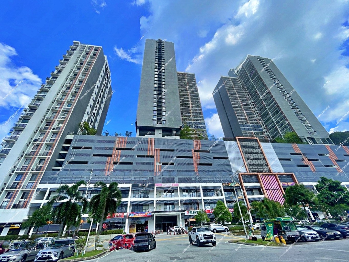 Service Apartment in Selangor - Unit No. B-36-05, Emporis, Persiaran Surian Seksyen 3, Taman Sains Selangor 1, 47810, Kota Damansara, Petaling Jaya, Selangor