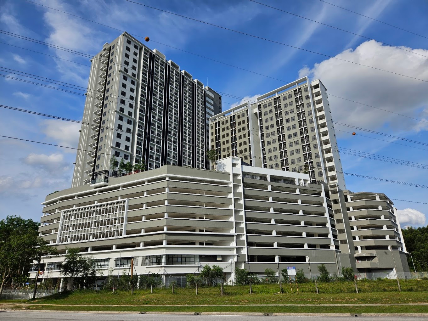 Service Apartment in Selangor - Unit No. B-19-06, Block B, Denai 128 (Habitus), No. 17, Persiaran Metafasa Denai Alam, Section U16, 40160 Shah Alam, Selangor