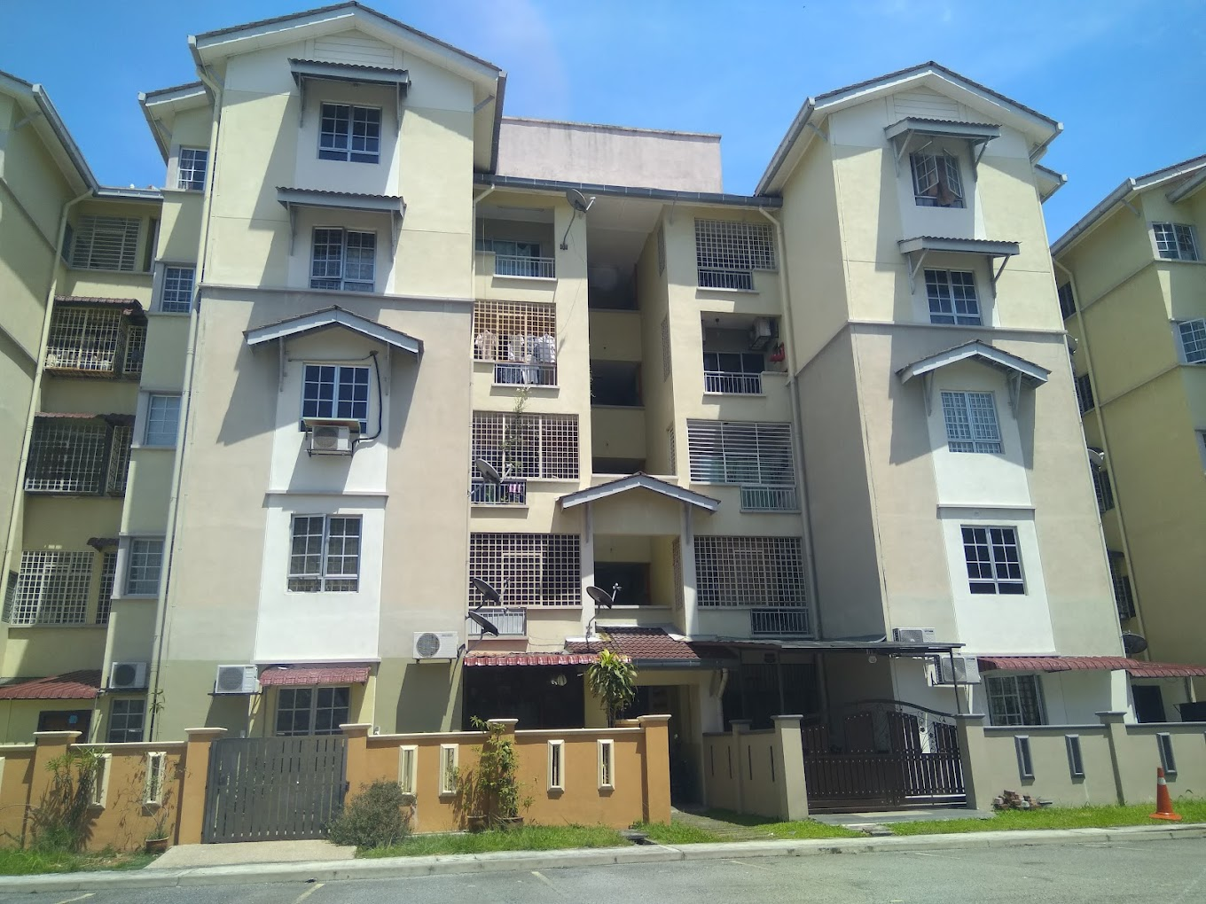 Apartment in Selangor - Unit No. G-3A-10, Pangsapuri Kasuarina, Persiaran Kasuarina/KS6, Bandar Botanik, 41200 Klang, Selangor