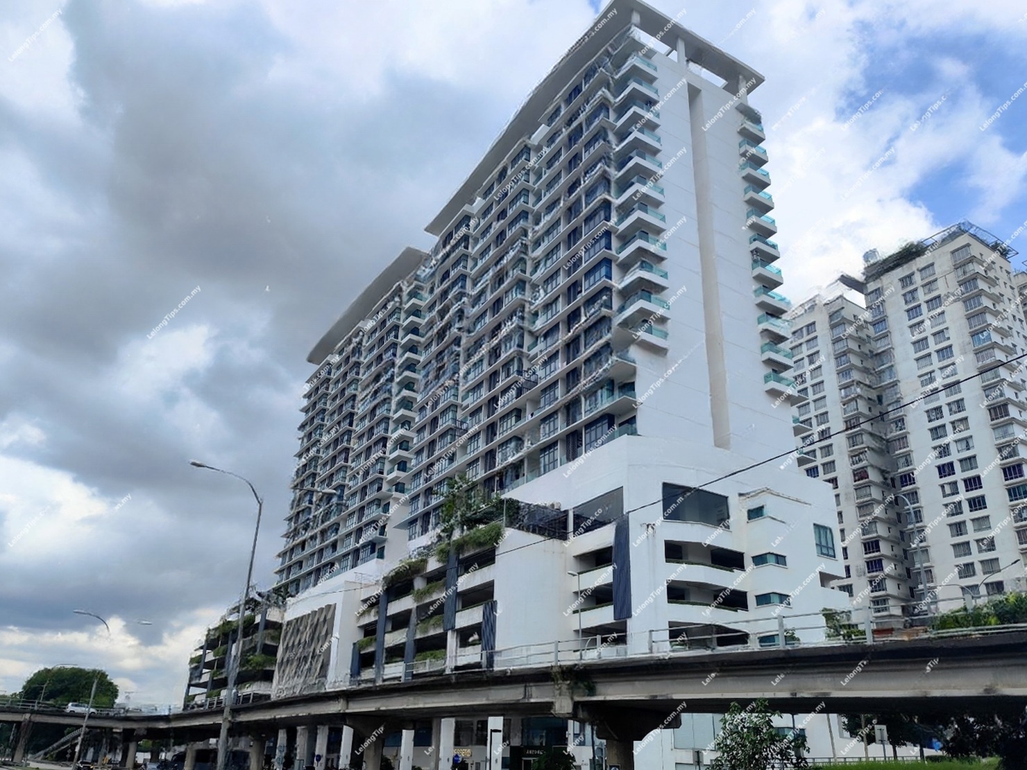 Small Office Home Office (SOHO) in Selangor - Unit No. 10-02, Residensi 280, 1KM Lebuhraya Selayang-Kepong, 68100 Batu Caves, Selangor