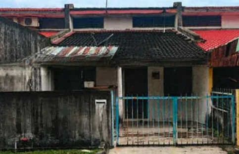 1 Storey Terrace House in Perak - No. 296, Jalan Taman Berkat, Taman Berkat, Jalan Kampung Dew, 34700 Simpang, Perak