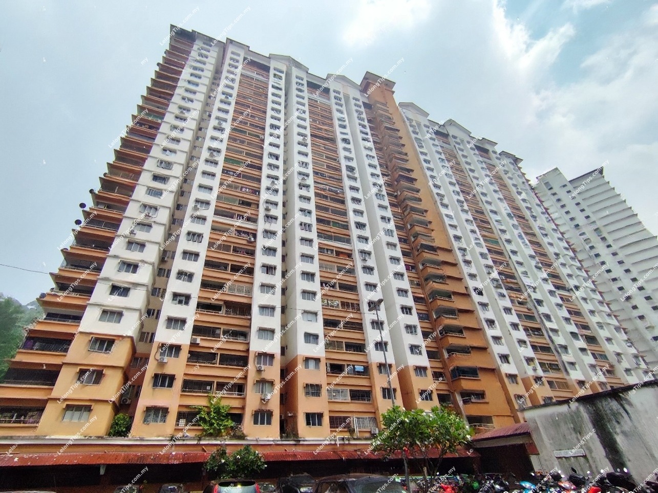 Apartment in Selangor - Unit No. F-11-10, Block F, Flora Damansara, No. 1, Jalan PJU 8/9, Bandar Damansara Perdana, 47820 Petaling Jaya, Selangor