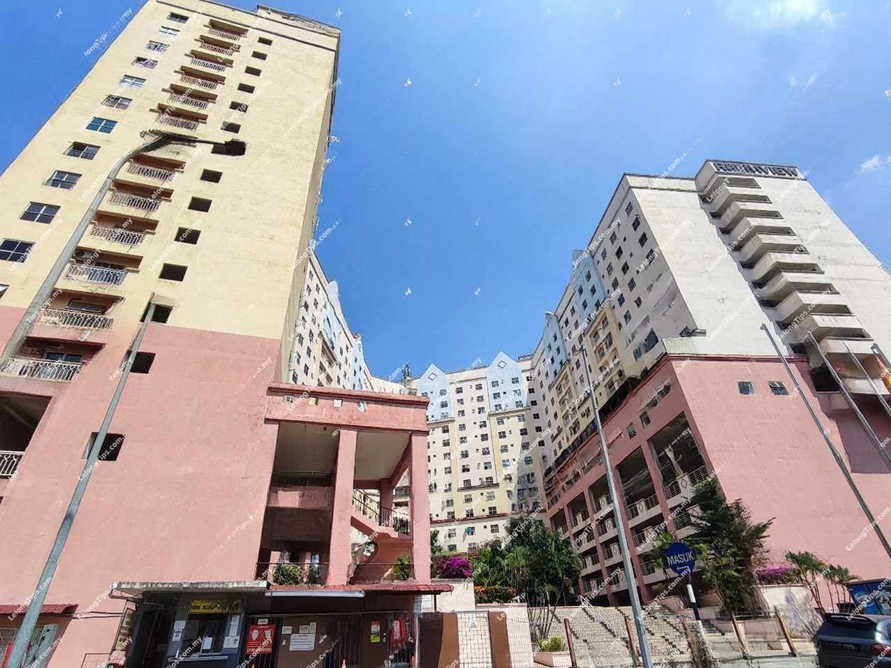 Service Apartment in Selangor - Unit No. 14 12, 14th Floor, Pangsapuri Servis Brunsfield, No. 3, Jalan Yoga 13/42, Seksyen 13, 40100 Shah Alam, Selangor