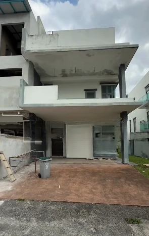3 Storey Cluster House in Johor - No. 18, Jalan Bukit Skudai 2, Taman Bukit Skudai, 81300 Johor Bahru, Johor