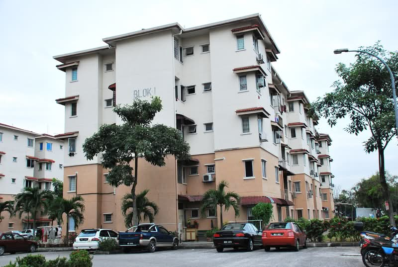 Apartment in Selangor - Unit No. B-5-10, Pangsapuri Seri Suria, Seksyen 34, 40470 Shah Alam, Selangor