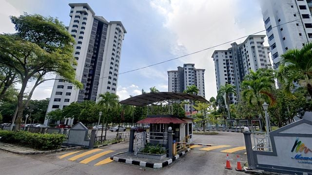 Apartment in Johor - Unit No. #08-02, Tingkat 8, Blok M1 (Mewah View Luxurious Apartments), Jalan Mewah Ria 2/10, Taman Bukit Mewah, 81200 Johor Bahru, Johor