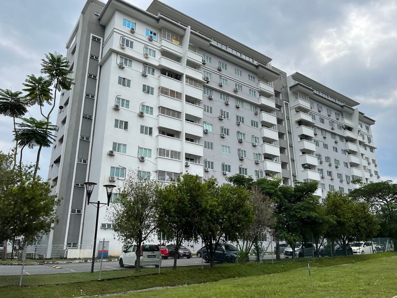Apartment in Negeri Sembilan - Unit No. C-9-11, Block C, Pangsapuri Bayu 2, Desa Melati, 71800 Nilai, Negeri Sembilan