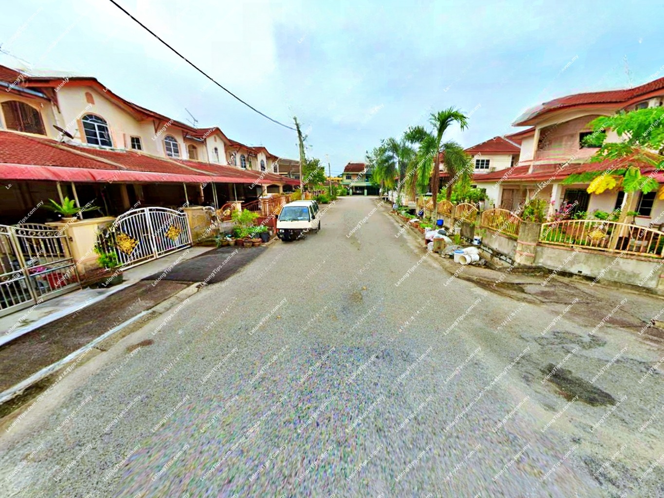 2 Storey Terrace House in Perak - No. 35, Taman Desa Jaya, 32400 Ayer Tawar, Perak image 2