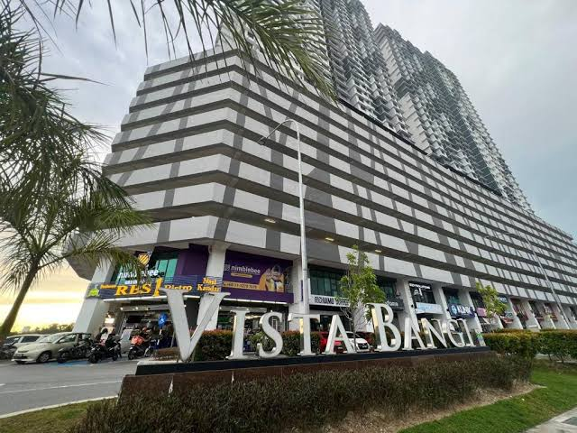 SOHO in Selangor - Unit No. B-33-13A, Vista Bangi, Jalan Reko, 43000 Kajang, Selangor