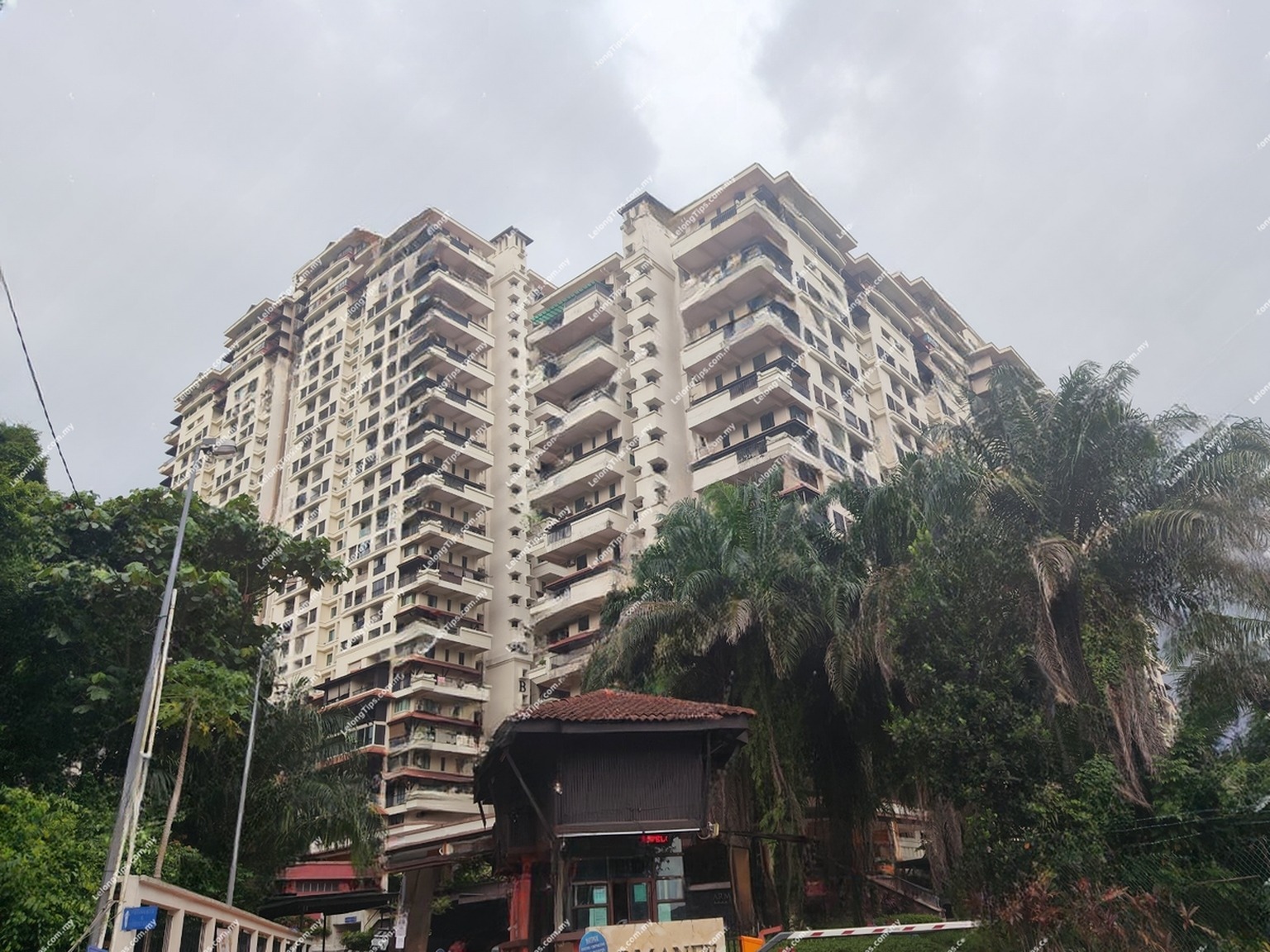 Duplex Condominium in Selangor - Unit No. A-3-16, Block A, Pangsapuri Armanee, No. 10, Jalan PJU 10/1C, Damansara Damai, 47830 Petaling Jaya, Selangor