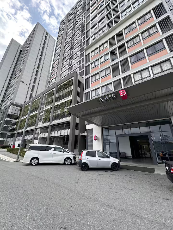 SOHO in Selangor - Unit No. B-21-19, Tower B, Horizon Suites, Jalan Horizon, Bandar Sunsuria, 43900 Sepang, Selangor