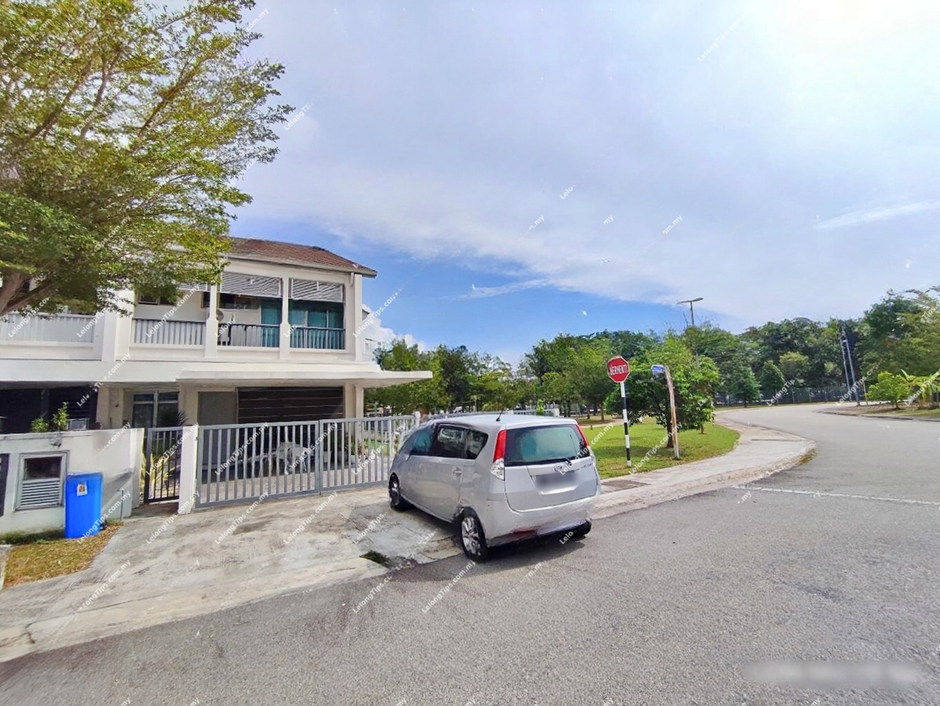2 Storey Terrace House with Extra Land in Selangor - No. 2, Jalan Flora 3D/6, Bandar Rimbayu (Rimbayu Perennia), 42500 Telok Panglima Garang, Selangor image 3