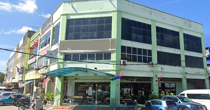 3 Storey Shop House (Corner Lot) in Johor - No. 214 & 214A & 214B, Jalan Rugayah, Bandar Penggaram, 83000 Batu Pahat, Johor
