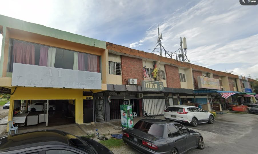 2 Storey Shop Office in Selangor - No. 33, Jalan Semilang, Taman Sri Putra, 42700 Banting, Selangor